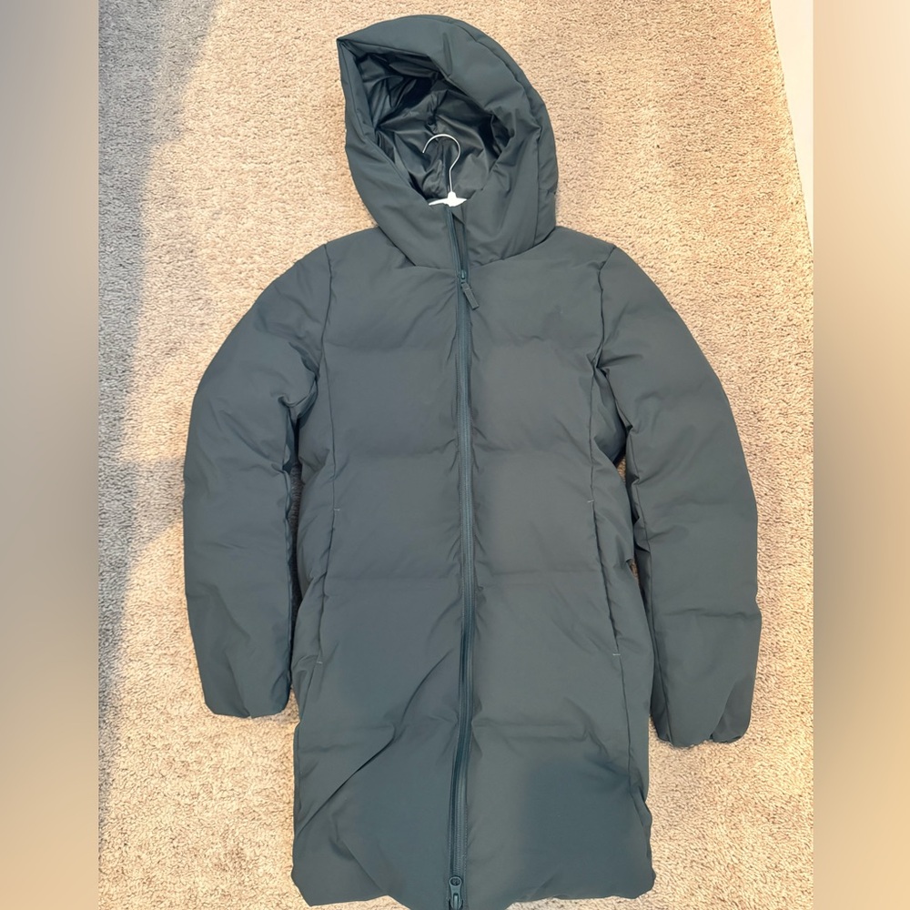 Uniqlo Seamless Down Short Coat